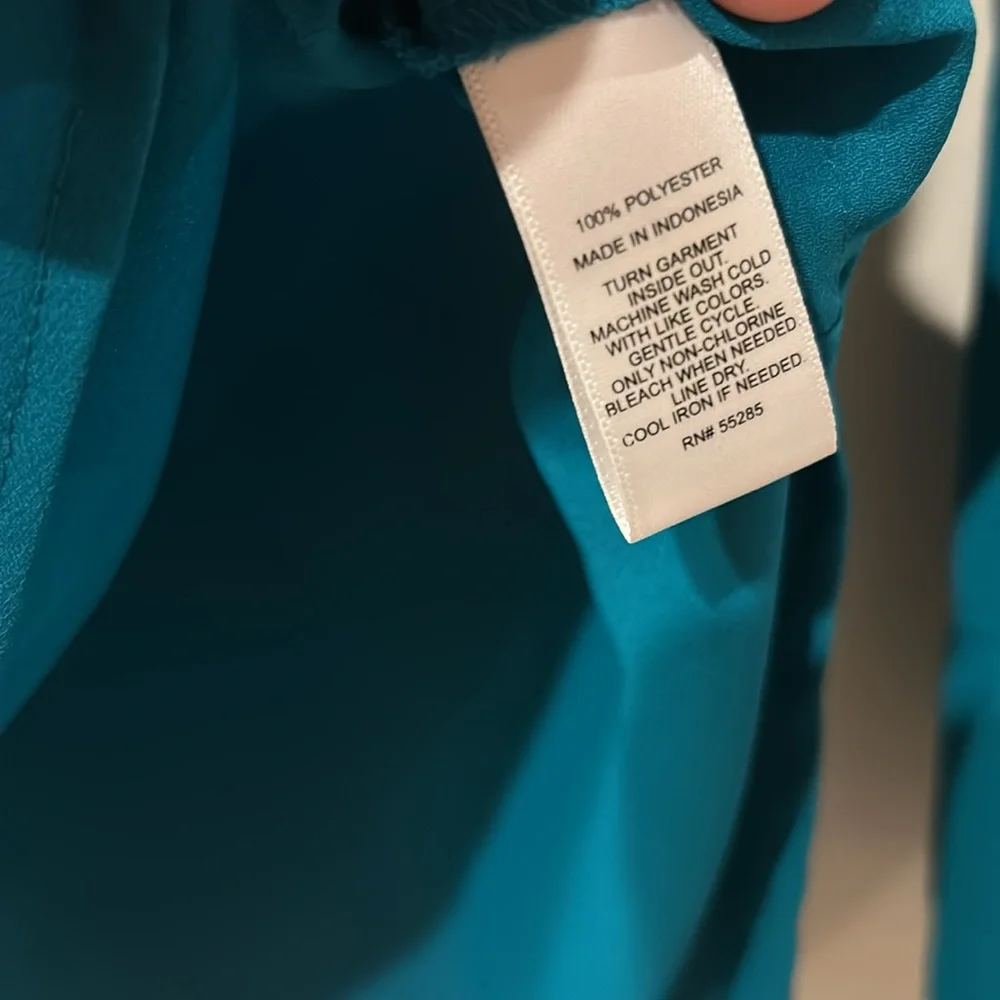 V Neck Zip Blouse - Picture 4 of 4